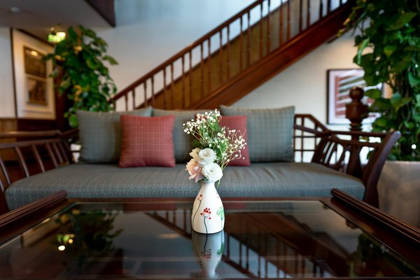 Energiekosten im Büro senken: Die Vorteile solarer Kühlsysteme für nachhaltige Klimatisierung